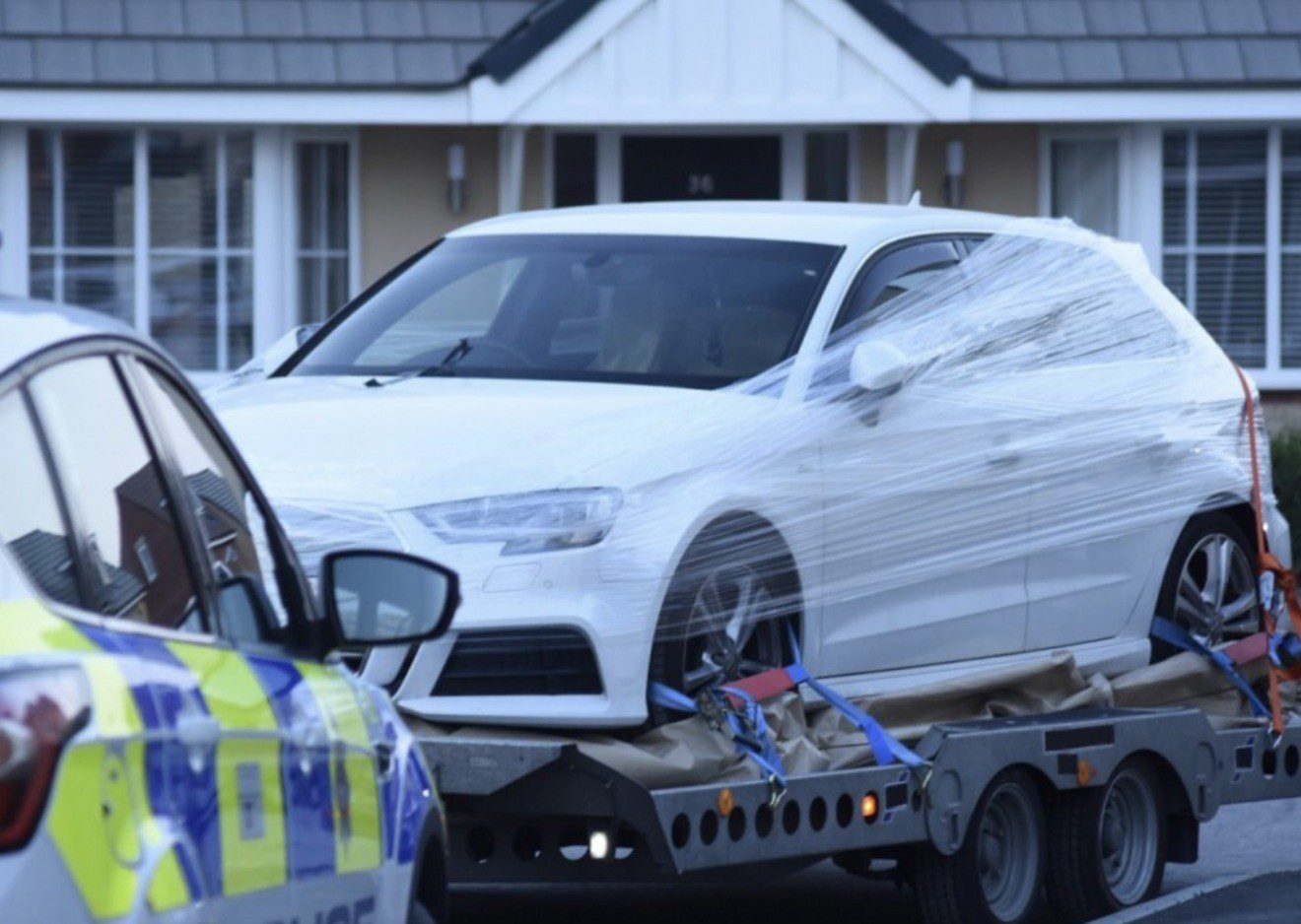 Novichok Investigation Moves To Swindon As  Air Ambulance Medics  Car Is Seized