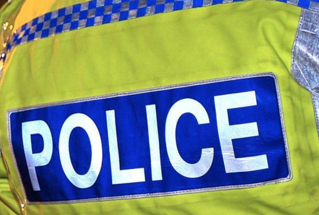 Man Glassed  In The Head After Night Out  In Newbury