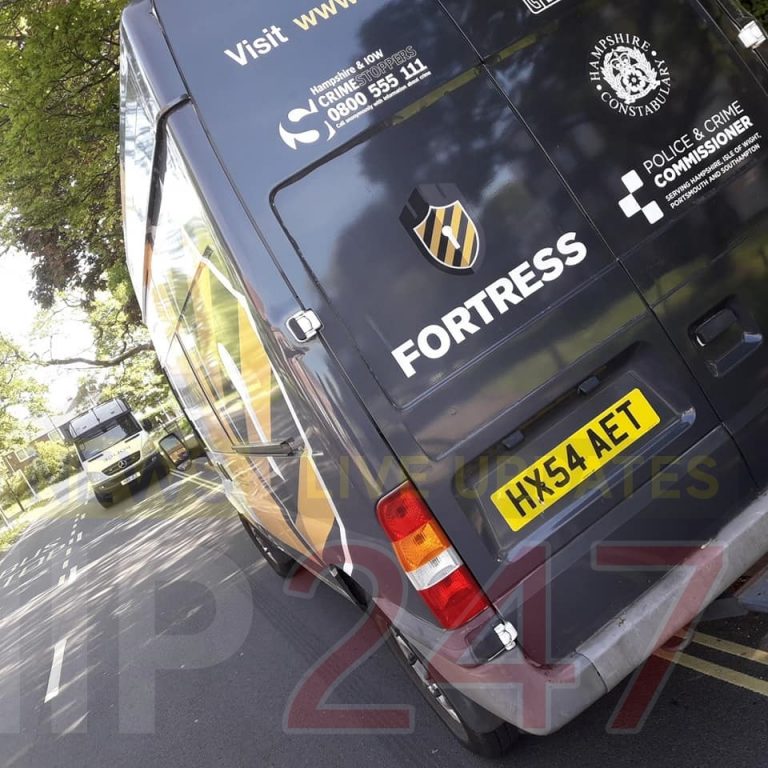 Police  In Southampton Execute  Search Warrant For Drugs