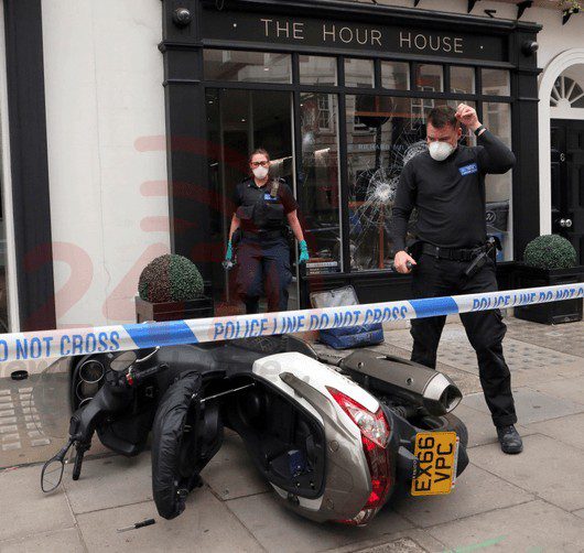 Three Arrests Following Smash And Grab Robbery In Westminster