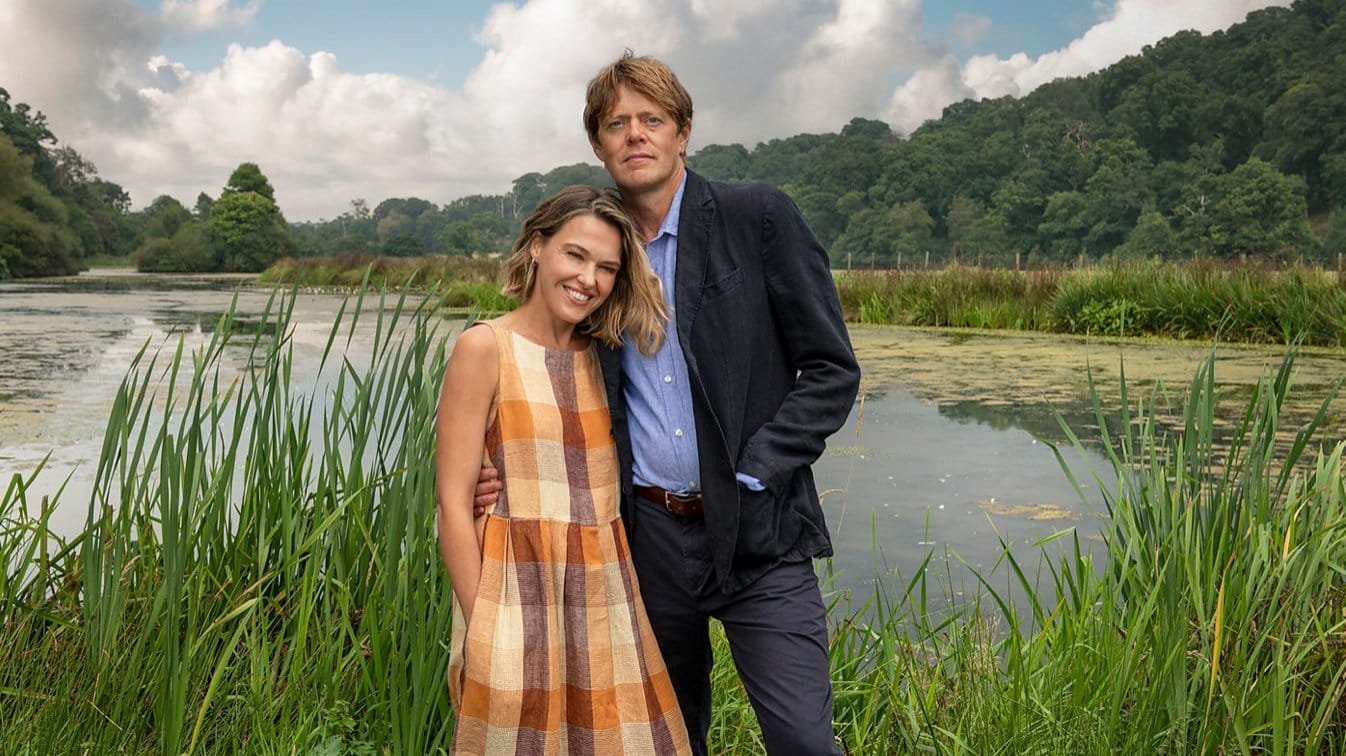 The Bbc Have Revealed A First-look Image Of Kris Marshall And Sally Bretton In Death In Paradise Spin-off Series Beyond Paradise