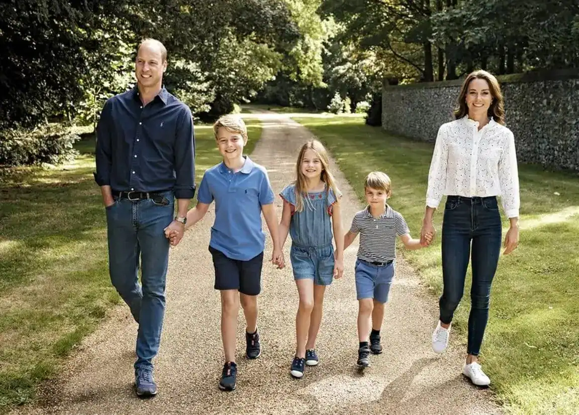 The Prince and Princess of Wales have released their official Christmas card image – showing them hand-in-hand with their children in the countryside