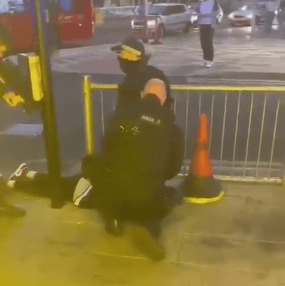 After Being Mistaken For A Man With A Knife, Police Point A Gun At Him And Tell Him To "get On The F***ing Floor."