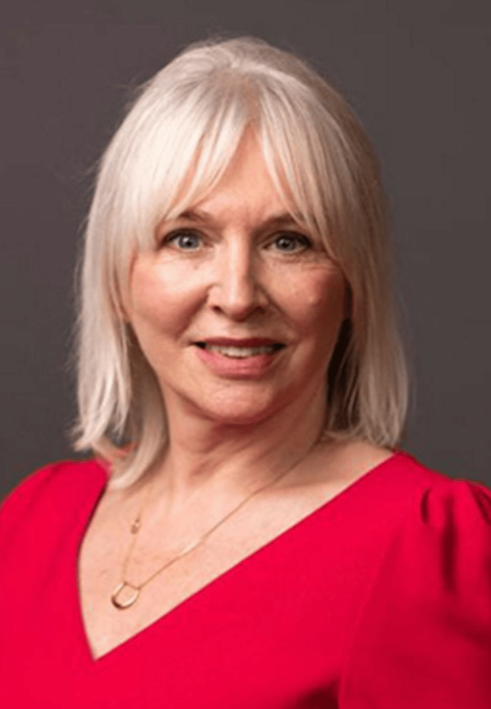 Nadine Dorries Has Been Chastised By Ministers For Sharing A Doctored Image Of Rishi Sunak Wielding A Knife Behind Boris Johnson's Back