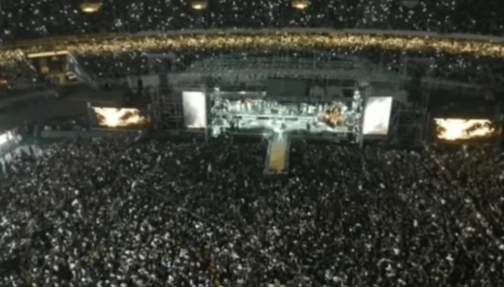 Eleven people were killed in a stampede at a packed concert headlined by African music star Fally Ipupa at the biggest stadium in the Dem…
