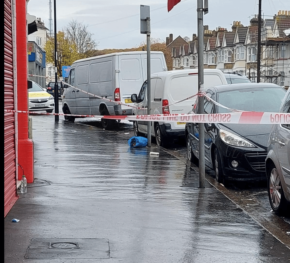 Two Men Have Been Found With Stab Injuries  In Thornton Heath