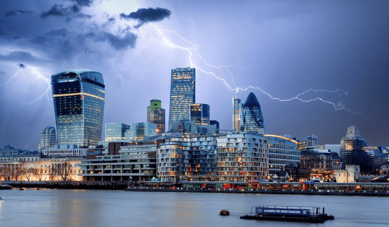 There Is No Tremendous "explosion" That Hit  Hackney It Was Thunder And Lighting