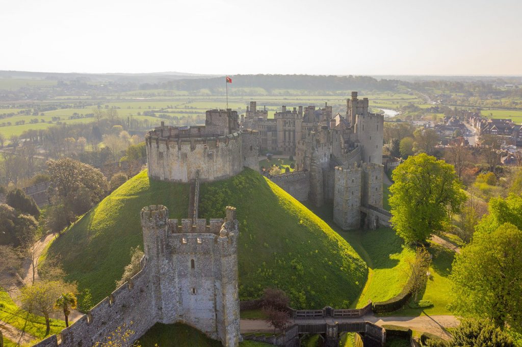 Police Are Seeking Thieves Who Broke Into Arundel Castle And Stole Gold And Silver Items Worth In Excess Of £1million