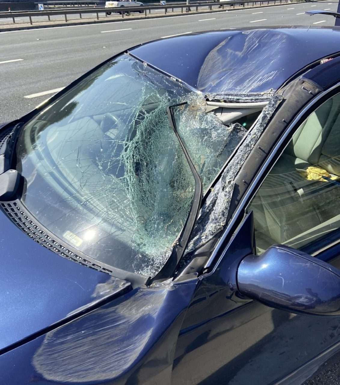M25 Update: Several Pieces Of Heavy Pipework Fell Onto Both Carriages
