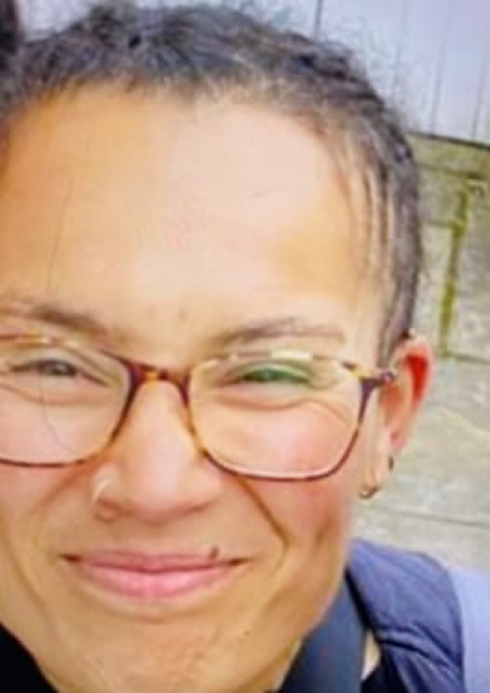 40 Year Old Pollyanna Has Been Missing From #barnes Since 9pm On The 31st December