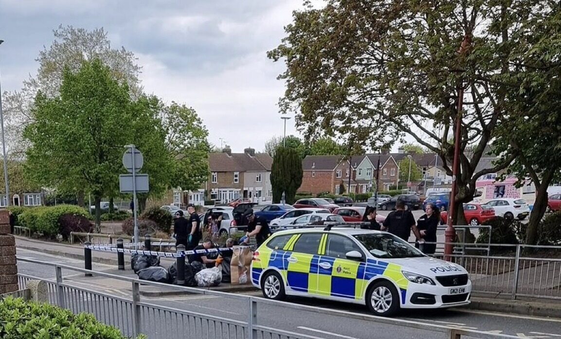Police Descended On Rainham Taxi Rank