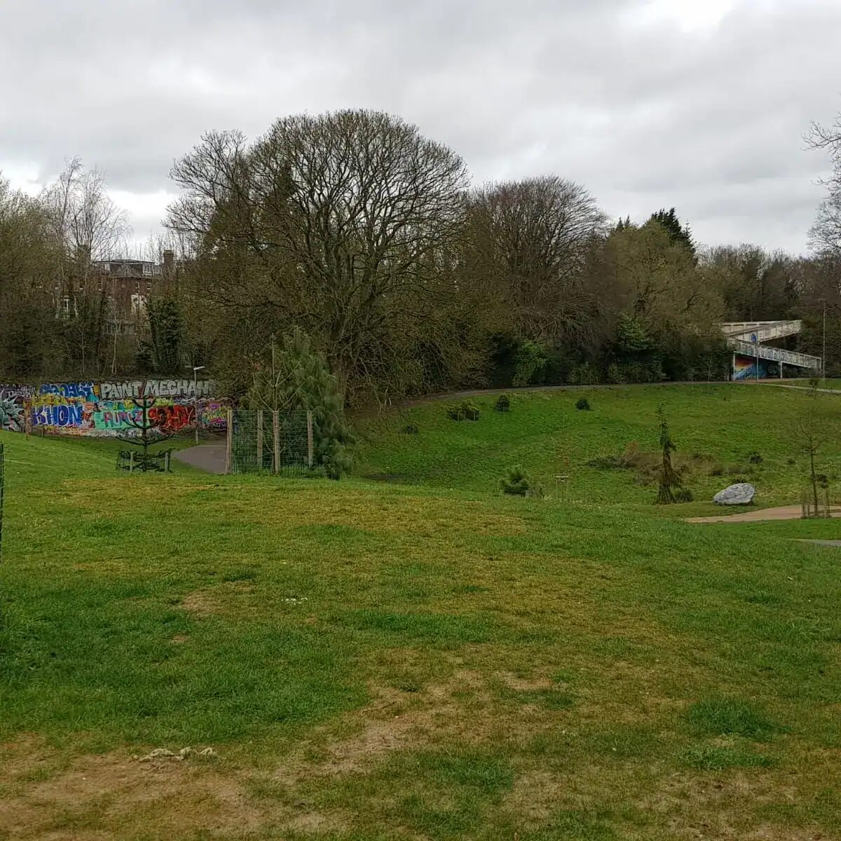 Teen Arrested for Attempted Murder After Stabbing in Kent Park – Police Seek Witnesses