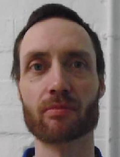 Nottinghamshire And Thames Valley Police Are Requesting Assistance In Locating A Prison Escapee And Have Advised The Public Not To Approach Him