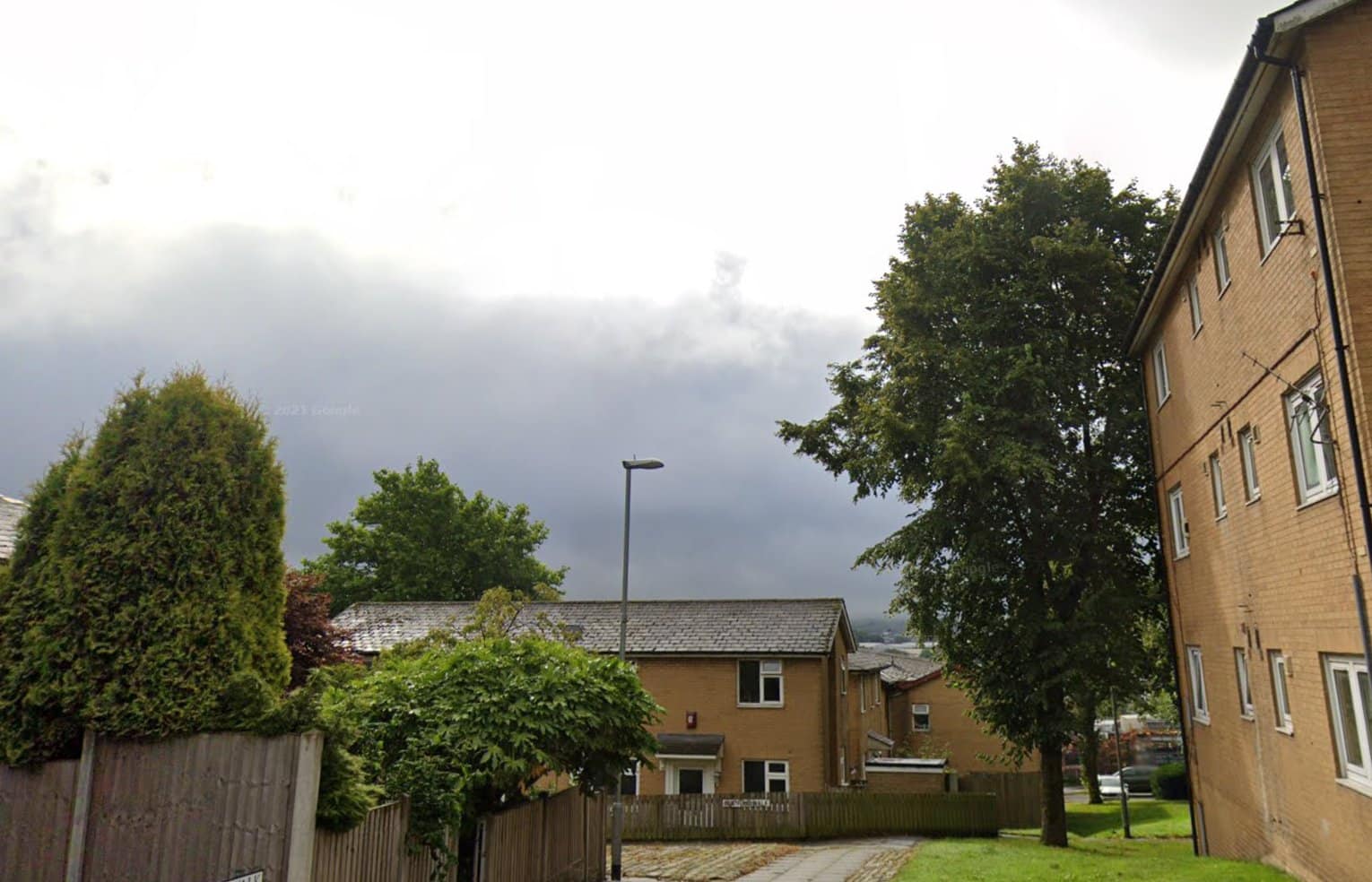 After A Woman Was Stabbed In Oldham, Police Are Looking For Witnesses