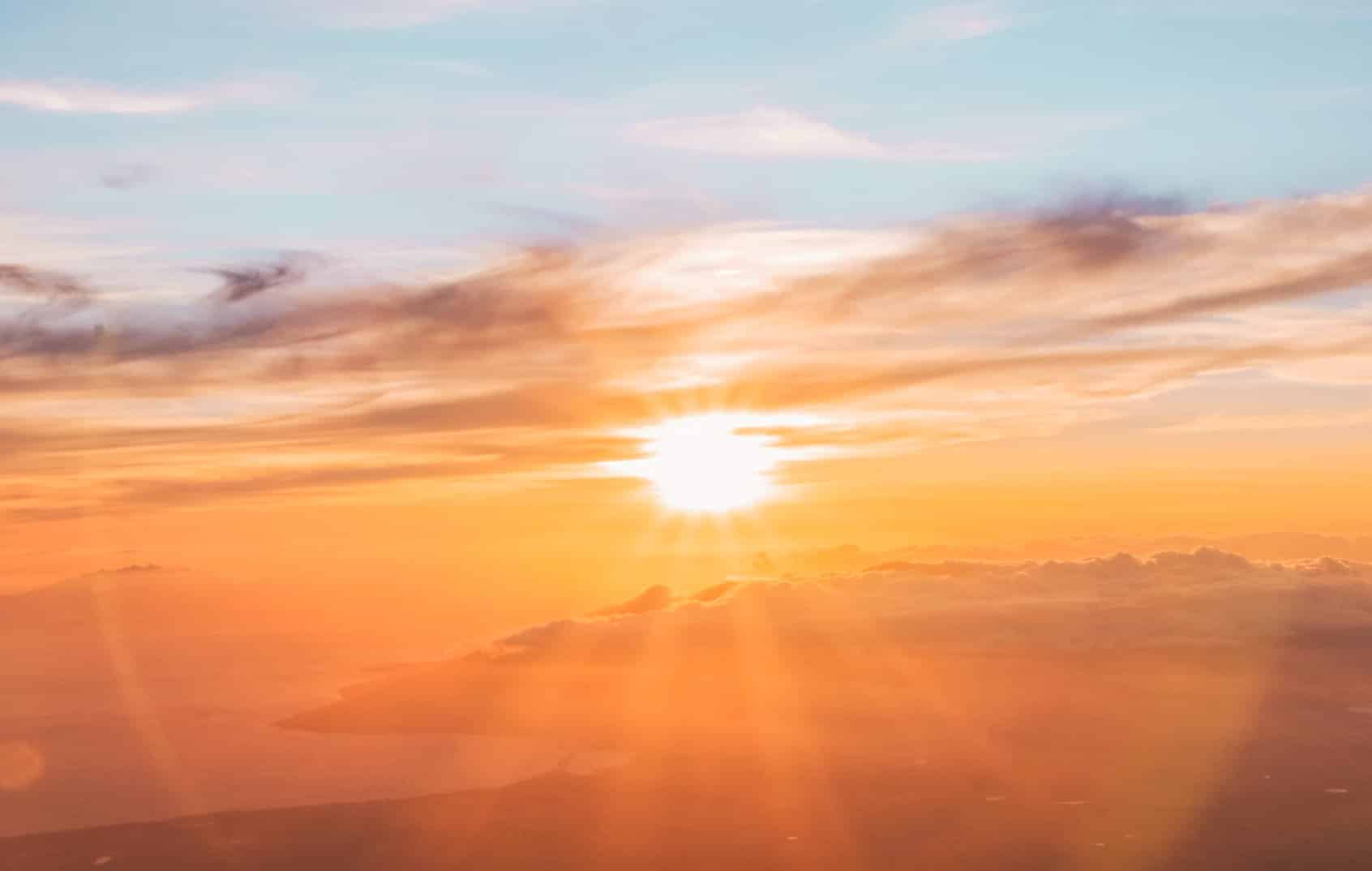 A Heat Warning Has Been Issued For Parts Of The United Kingdom This Week, With Temperatures Expected To Reach 33 Degrees Celsius On Monday