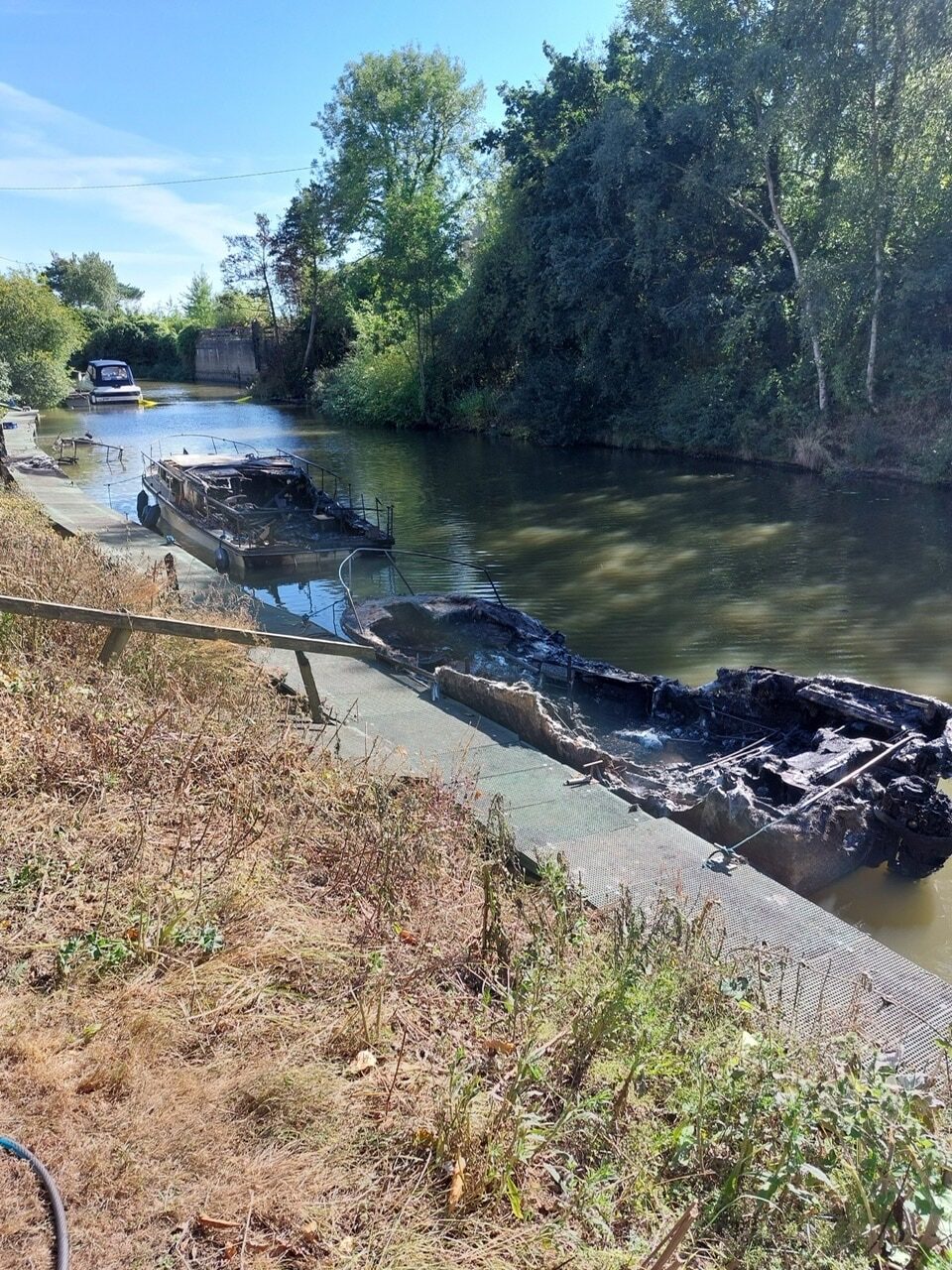 Two People Have  Been Treated For Burns After A Number Of Boats Caught Fire