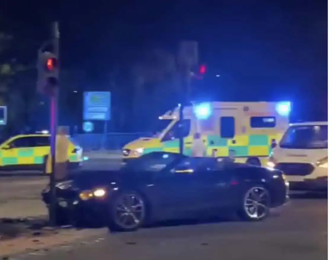 Detectives Are Asking For The Public's Assistance In Locating Two People Who Failed To Stop At The Scene Of A Serious Collision In Barnet