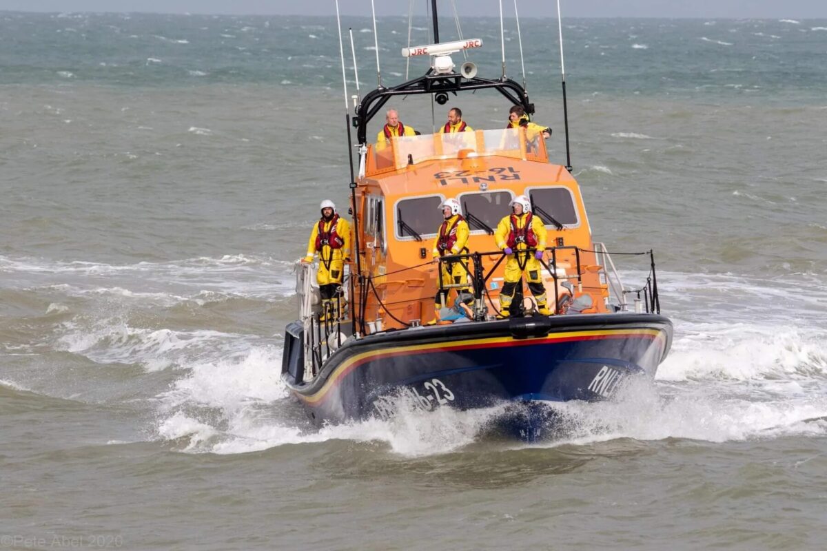 Eastbourne RNLI Launch All-Weather Lifeboat Rescue After Missing Person Found Safe in Pevensey Bay