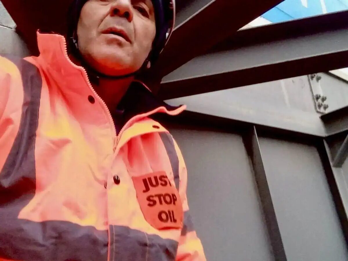 Just Stop Oil Protester from Brighton Jailed Six Months for M25 Gantry Stunt – First Sentence Under New Protest Law