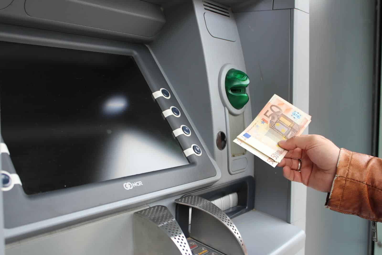 Elderly And Vulnerable Women Have Been Targeted In Atm Distraction Thefts Across Sussex