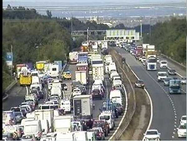 Coach Overturned On The M25 Near Swanley