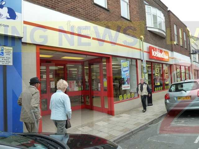 Lowlife Targets Pensioner In Cruel Iceland Theft In Ryde