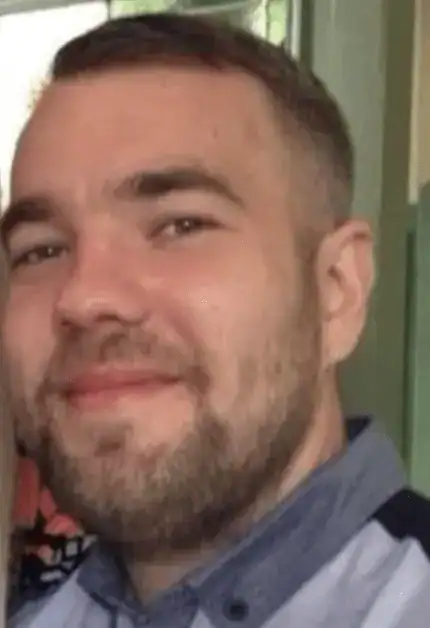 Isle of Wight Man Scott Cooper Found Dead in Newport Flat – Three Arrested in Murder Probe