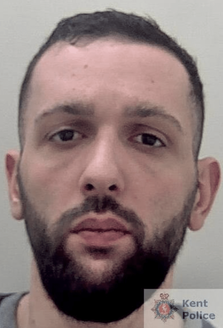 Police Launch Man Hunt In Fareham After He Exposes Himself