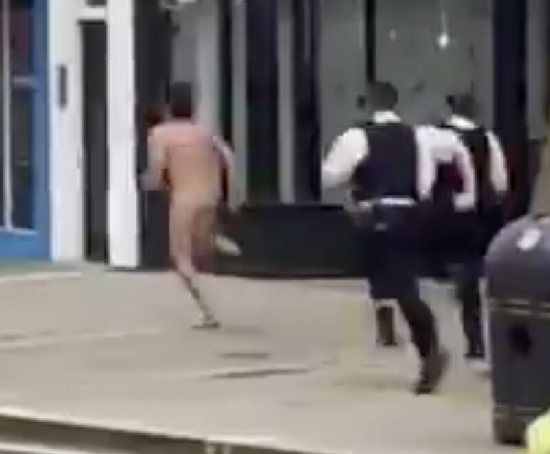 London Streaker Who Gave Police A Run For Their  Money Has  Died In Hmp Wandsworth