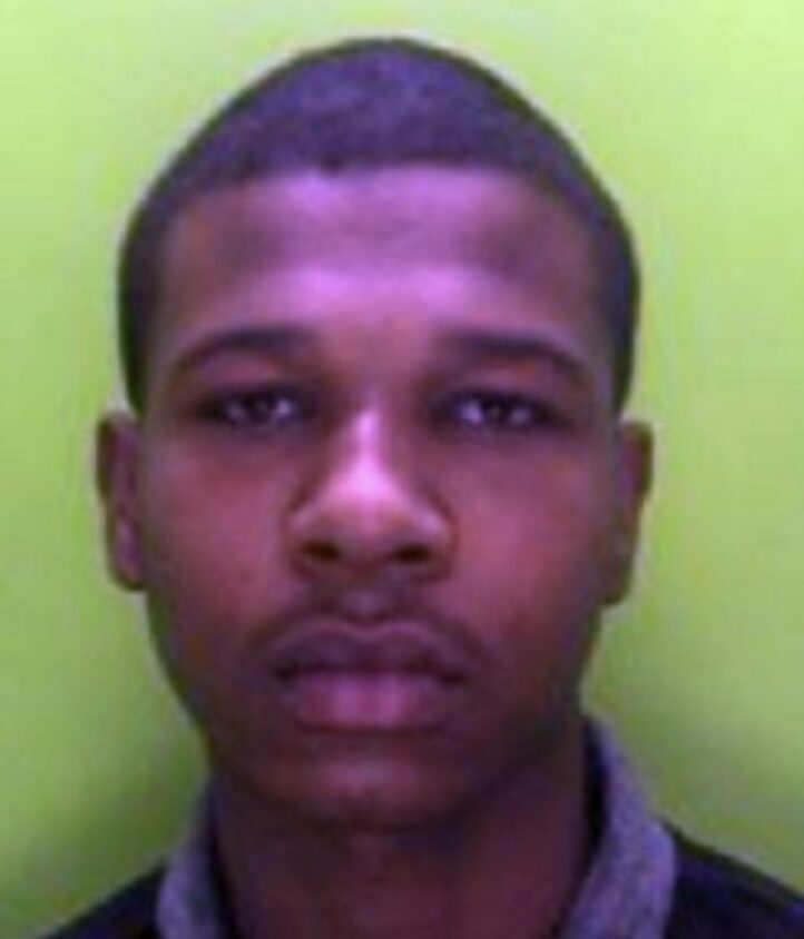 A knife attacker who headbutted a man before stabbing him twice during an incident in Cinderhill was caught as he tried to leave the area…