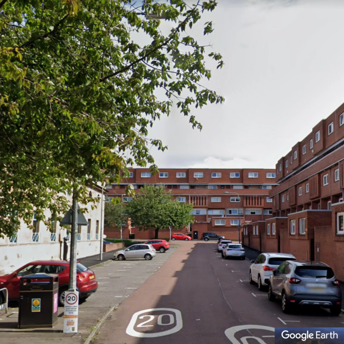 Glasgow Man Fighting for Life After Brutal Attempted Murder in Braid Square – Police Launch Urgent Appeal
