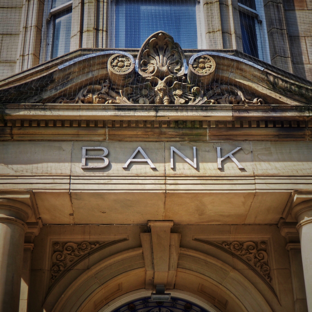 Major Uk Banks Receive “red” Warning For Fossil Fuel Investments, Eco-providers Stand Out