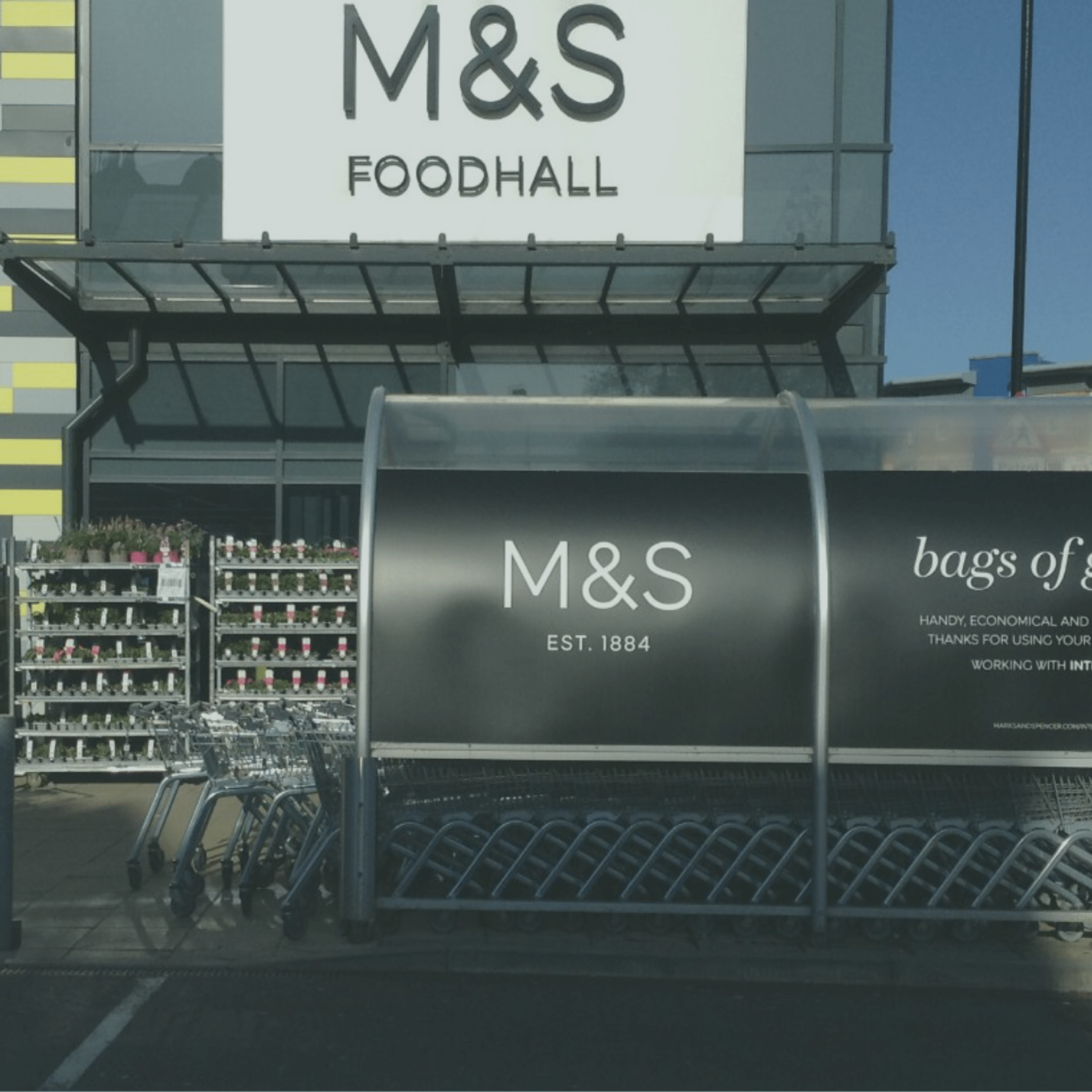 Marks & Spencer To Hire 10.000 New Staff
