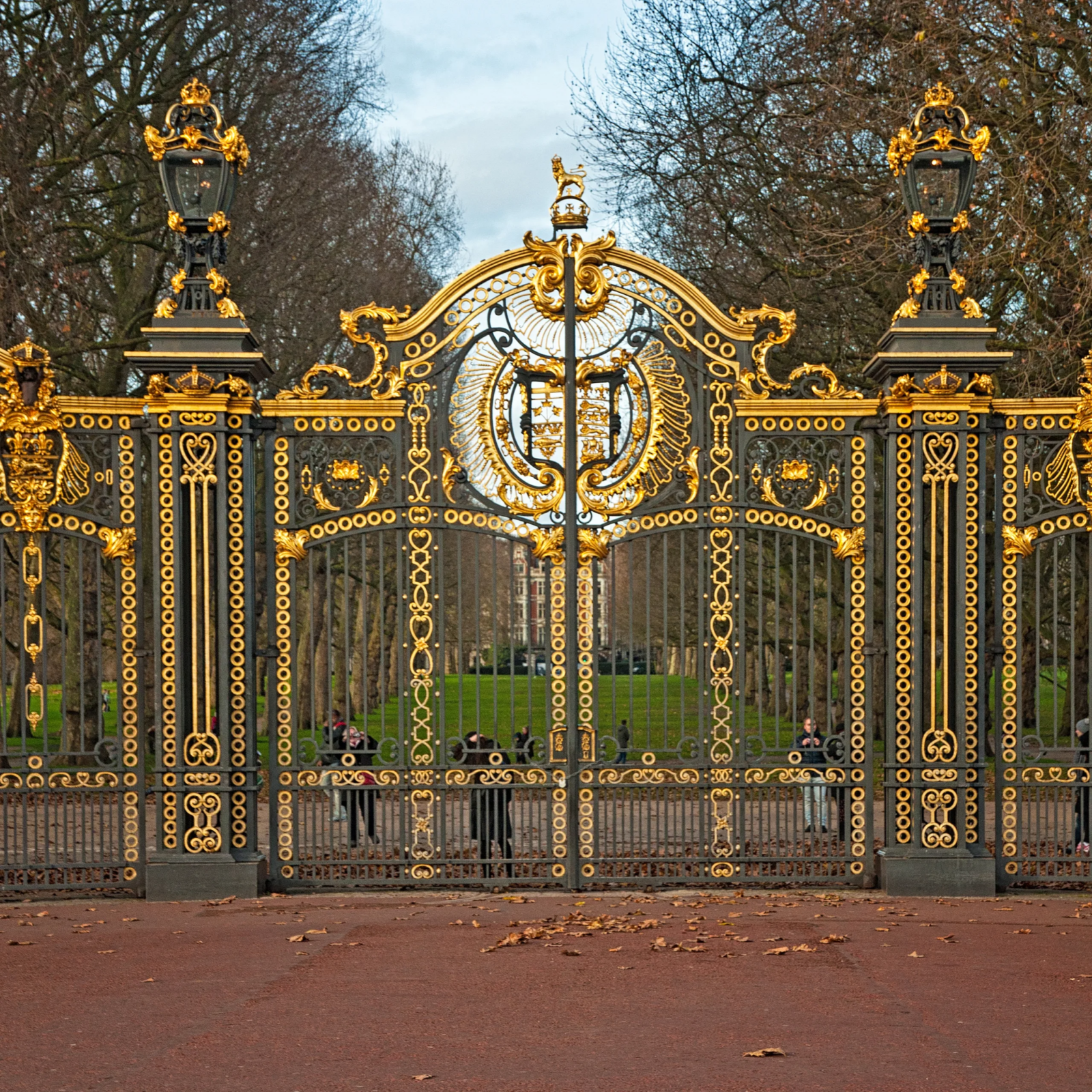 Cumbria Man Charged Over Buckingham Palace Weapon Attack and Ammunition Possession
