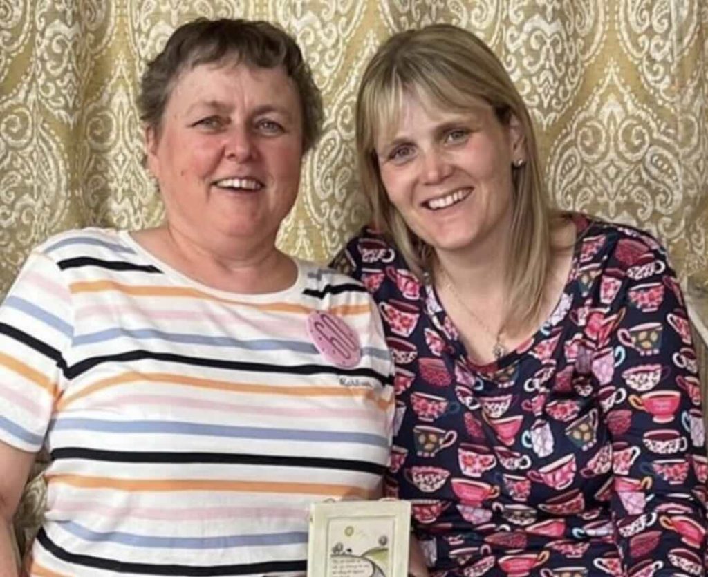 Cheryl Woods: A Selfless Mother, Cherished Sister, And Proud Welsh Heritage Keeper - In Loving Memory