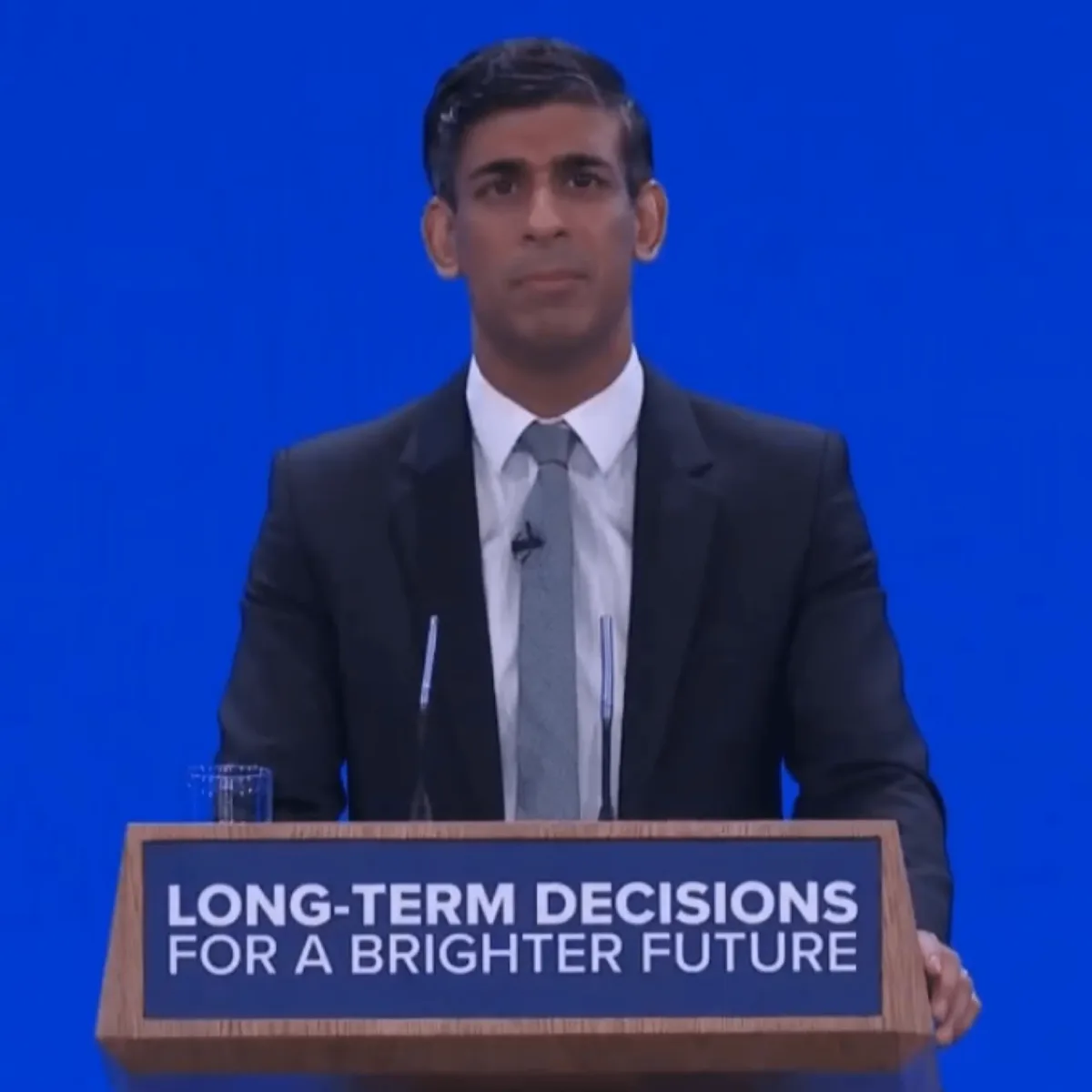 Rishi Sunak Confirms Scrapping of HS2 Northern Leg, Pledges Reinvestment in Transport Projects