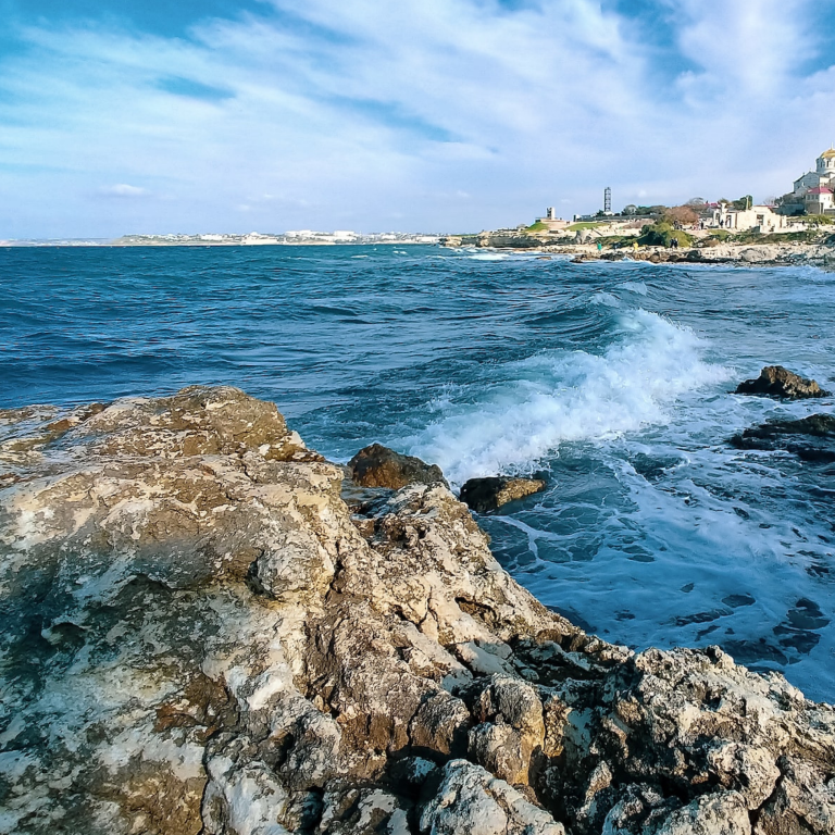 Uk Warns Of Potential Russian Use Of Sea Mines In Black Sea Amid Escalating Tensions