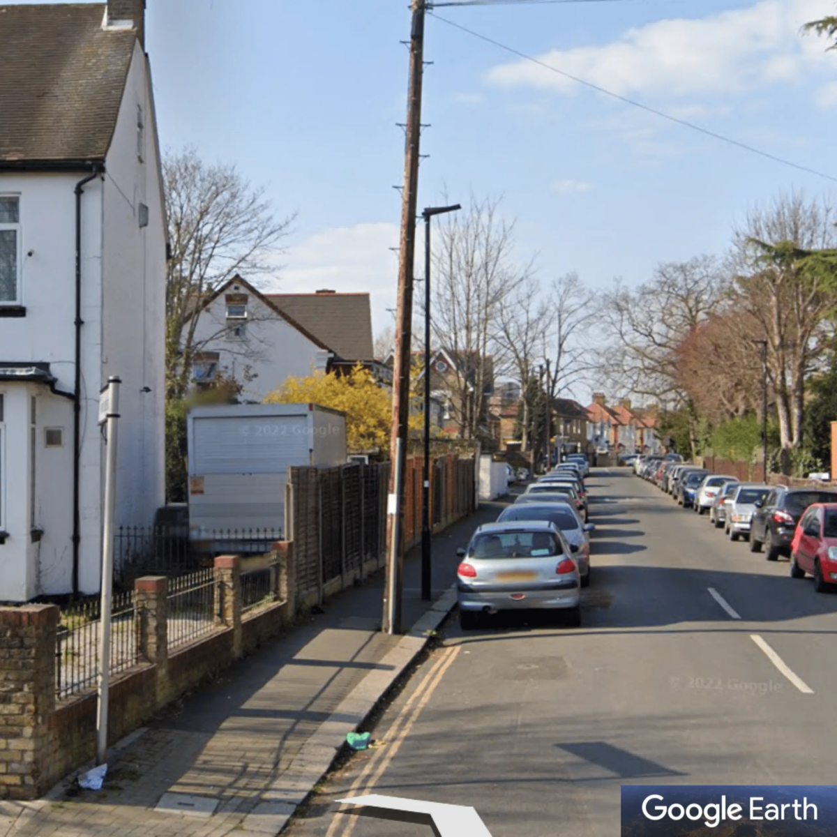 Hounslow Murder Probe After Man Fatally Stabbed on Parkside Road