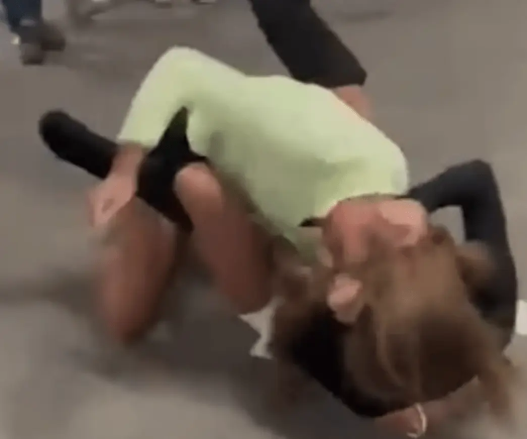 Off-Duty Cop Breaks Up Wild Teen Brawl at Bluewater Car Park—Chaos Caught on Viral Video
