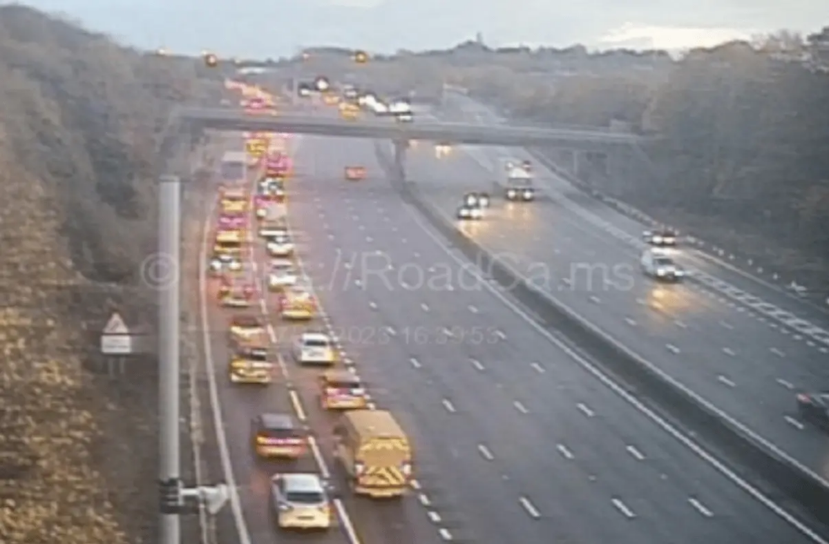 M1 Derbyshire Blocked: Multi-Lorry Crash Causes 2-Hour Delays and Lane Closures