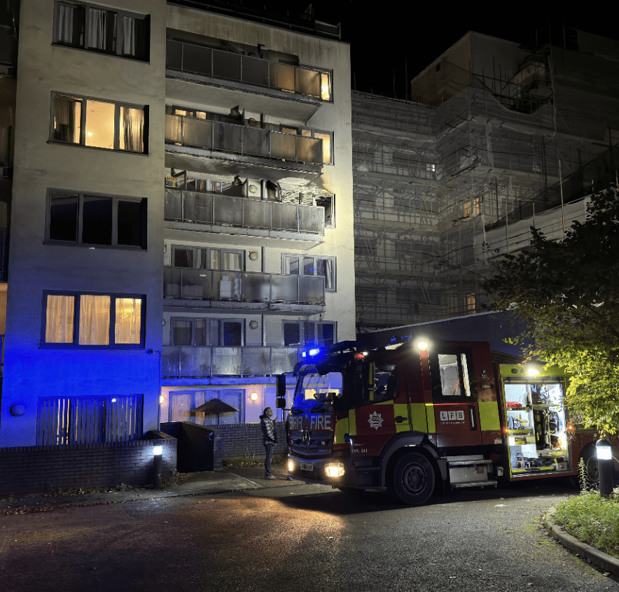 Major Fire At Block Of Flats On London Road In Croydon, Eight Fire Engines Respond