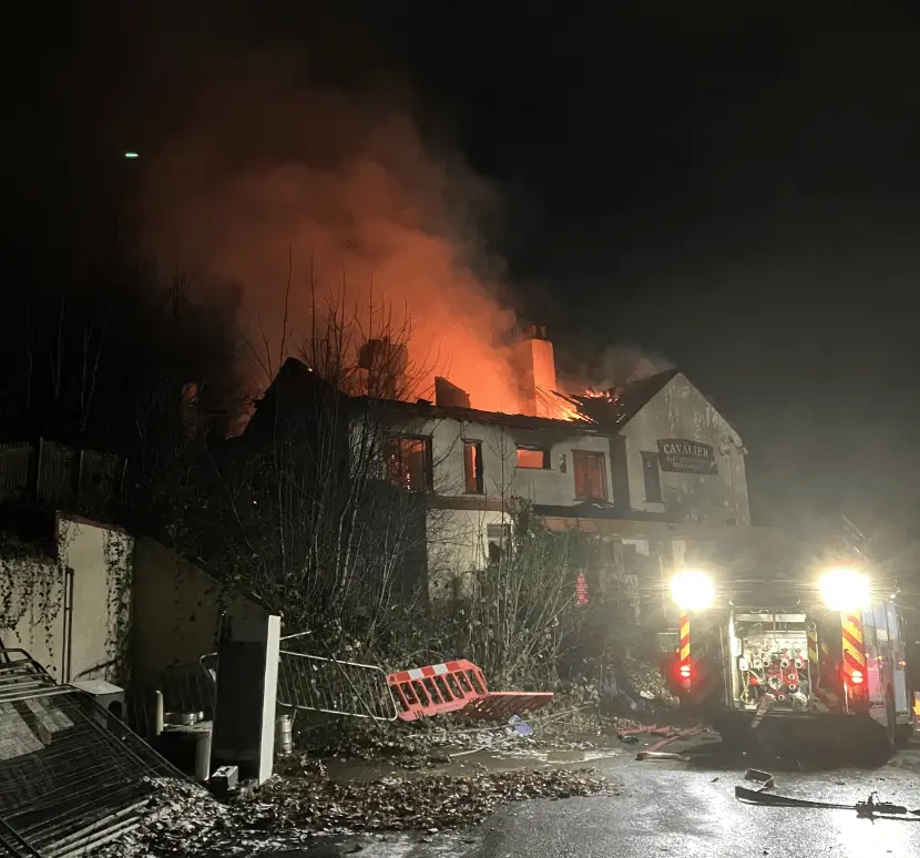 Sunderland Pub Blaze Tamed in Minutes by Tyne and Wear Firefighters’ Lightning Response