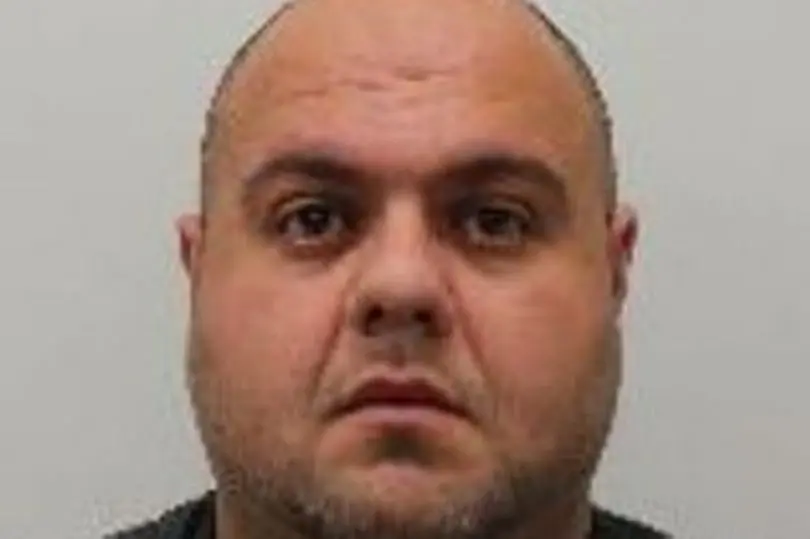 Bank Robber Uses Fake Tupperware Box Bomb Loot to Pay Off Parking Fines