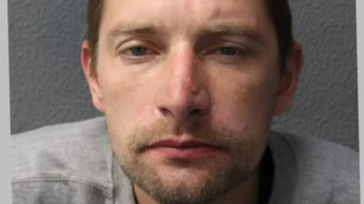 Boxing Day Stabbing: Police Hunt Hackney Murder Suspect Jerejs Vankovs—Do Not Approach, Call 999