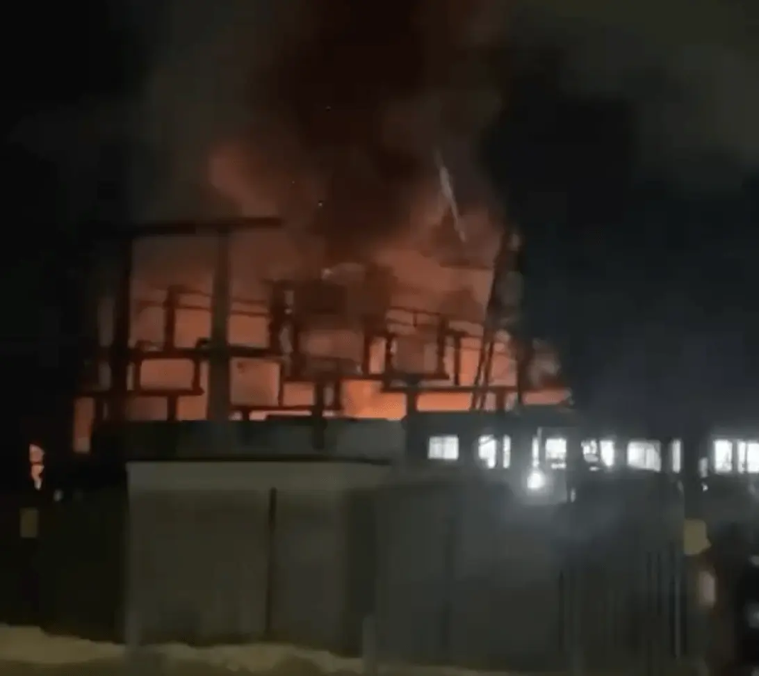 Major Explosion and Fire at Treforest Industrial Estate, Rhondda Cynon Taf thought to be Oil filled Electrical Power Station