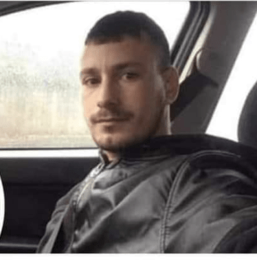 First Picture of Daniel Mihai who police advise not to approach after Woman who is 37 Weeks Pregnant is stabbed taking her children to school