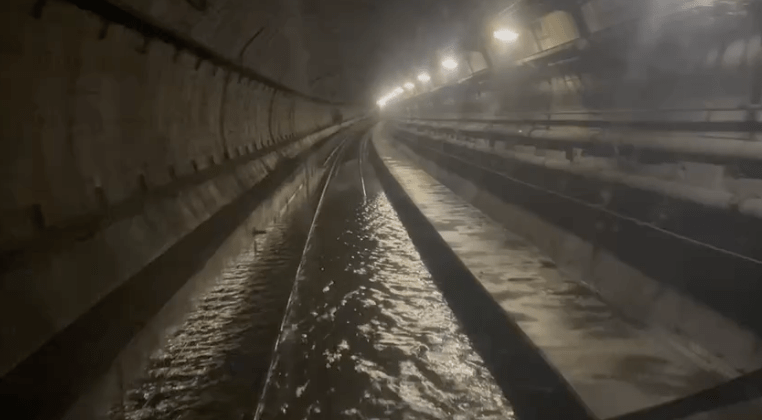 Flooding in Thames Tunnel Disrupts Southeastern High-Speed Services
