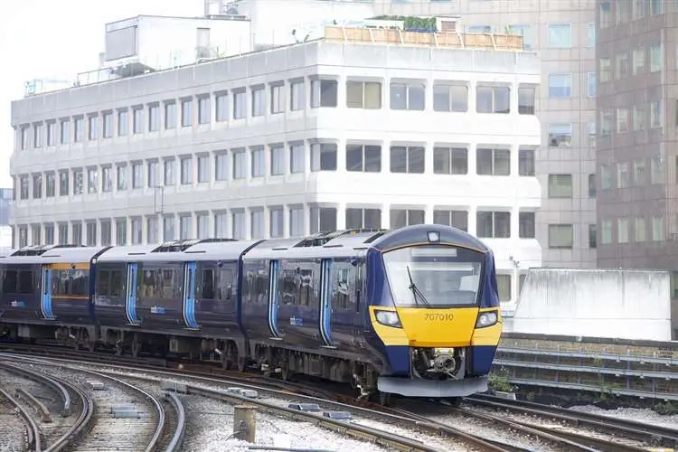 Lorry Crashes Into Catford Bridge Halting Thameslink Trains and Blocking A205 in London Chaos