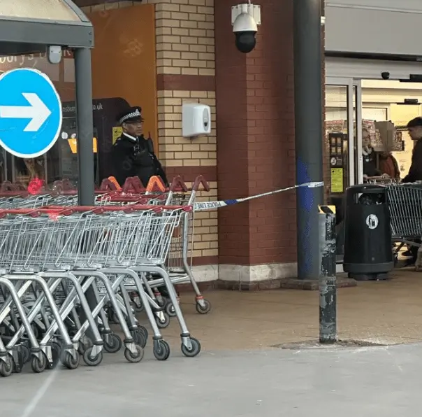 Christmas Eve Chaos: Man Stabbed in Wallington Sainsbury’s, Police Investigate