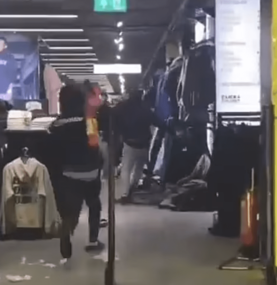 Mass Brawl in JD Sports Shop in Brighton Involves Use of Fire Extinguisher as Weapon